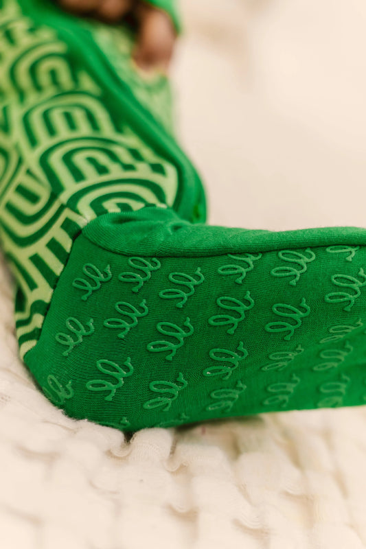 Bamboo vs Cotton Baby Pajamas: Which Is Better for Sensitive Skin? The Little Bean Store